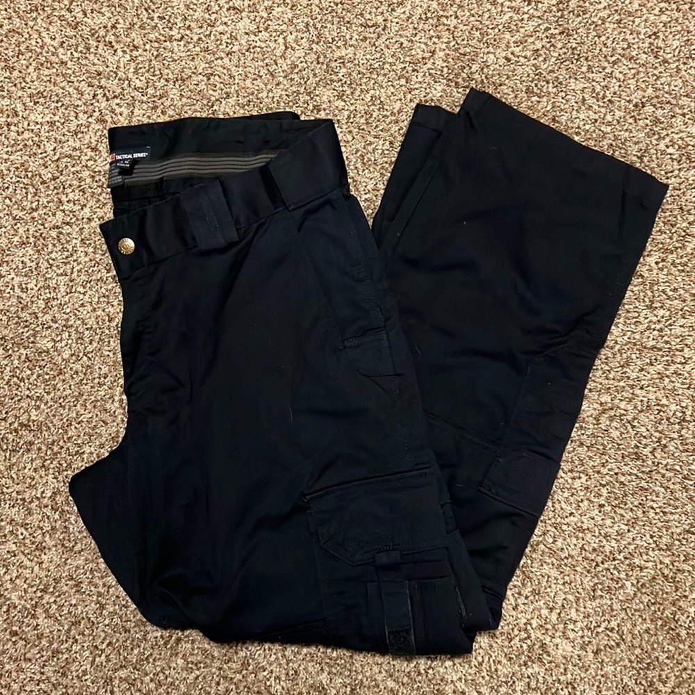 Womens 5.11 Tactical Pants-Size 16-Brand New w/o tags-Navy